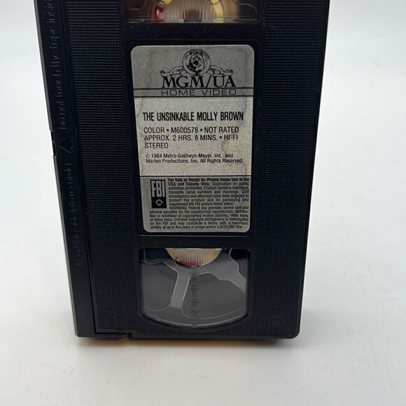 The‎ Unsinkable Molly Brown (VHS, 1991) - Picture 3 of 3